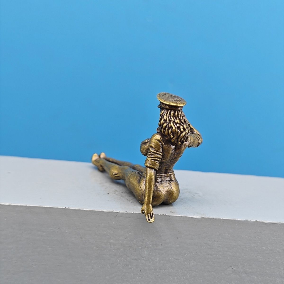 Solid Brass Miniature Girl Fig - Vintage Collectible Ornaments recensione e prezzo