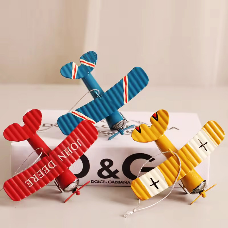 Vintage Metal Airplane Model R - Vintage Collectible Ornaments recensione e prezzo