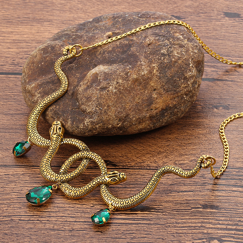 Vintage Snake Personality Neck - Vintage Items recensione e prezzo