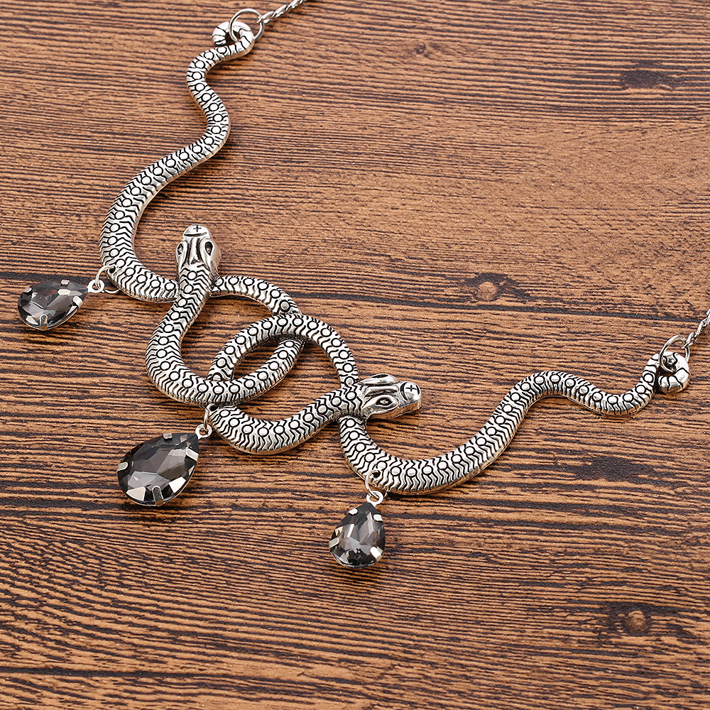 Vintage Snake Personality Neck - Vintage Items recensione e prezzo