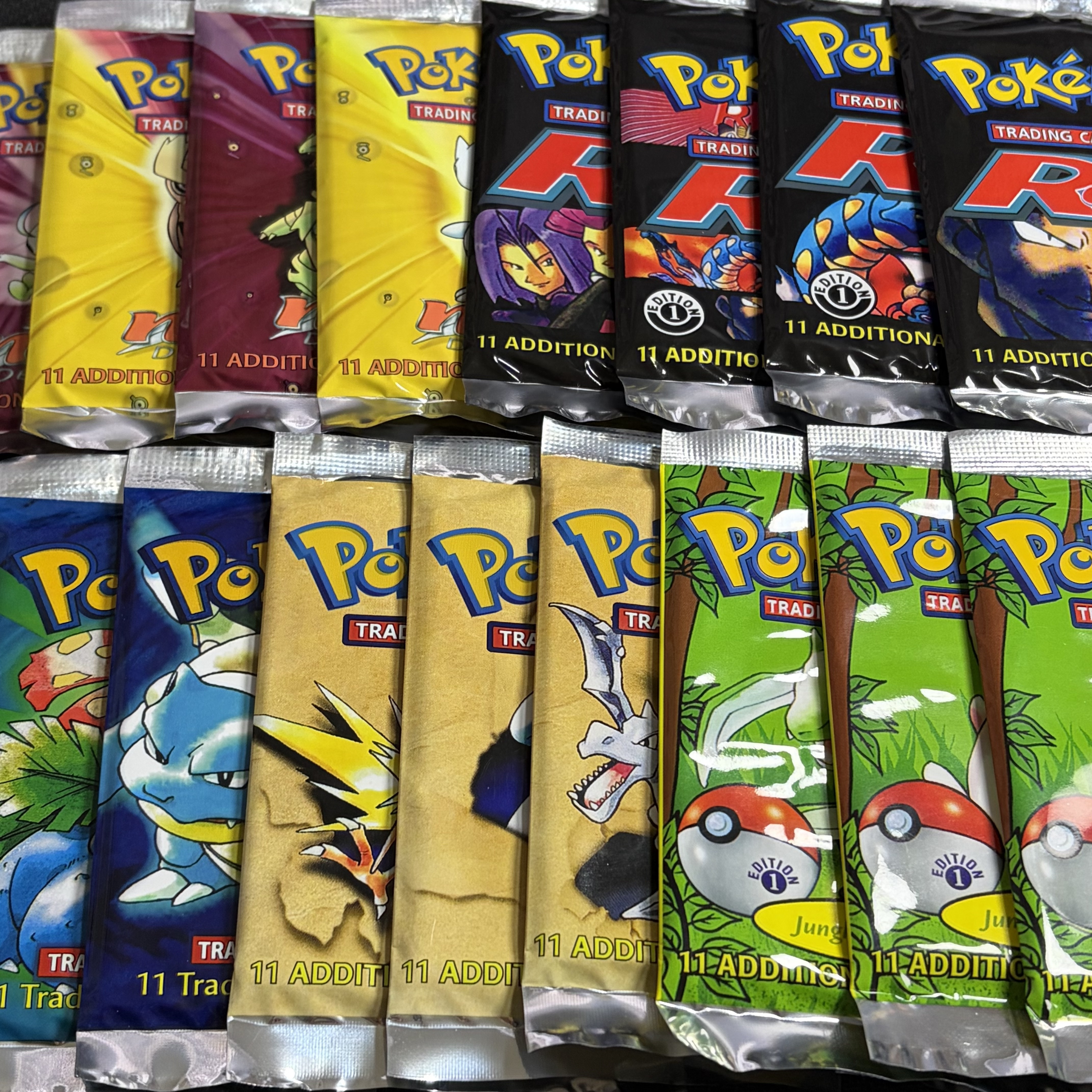 PKM Booster Pack TEAM ROCKET/B - Vintage Collectible Cards recensione e prezzo