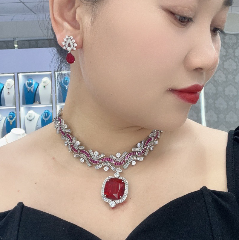 Designer Collection Style Neck - Vintage Collectible Jewelry recensione e prezzo