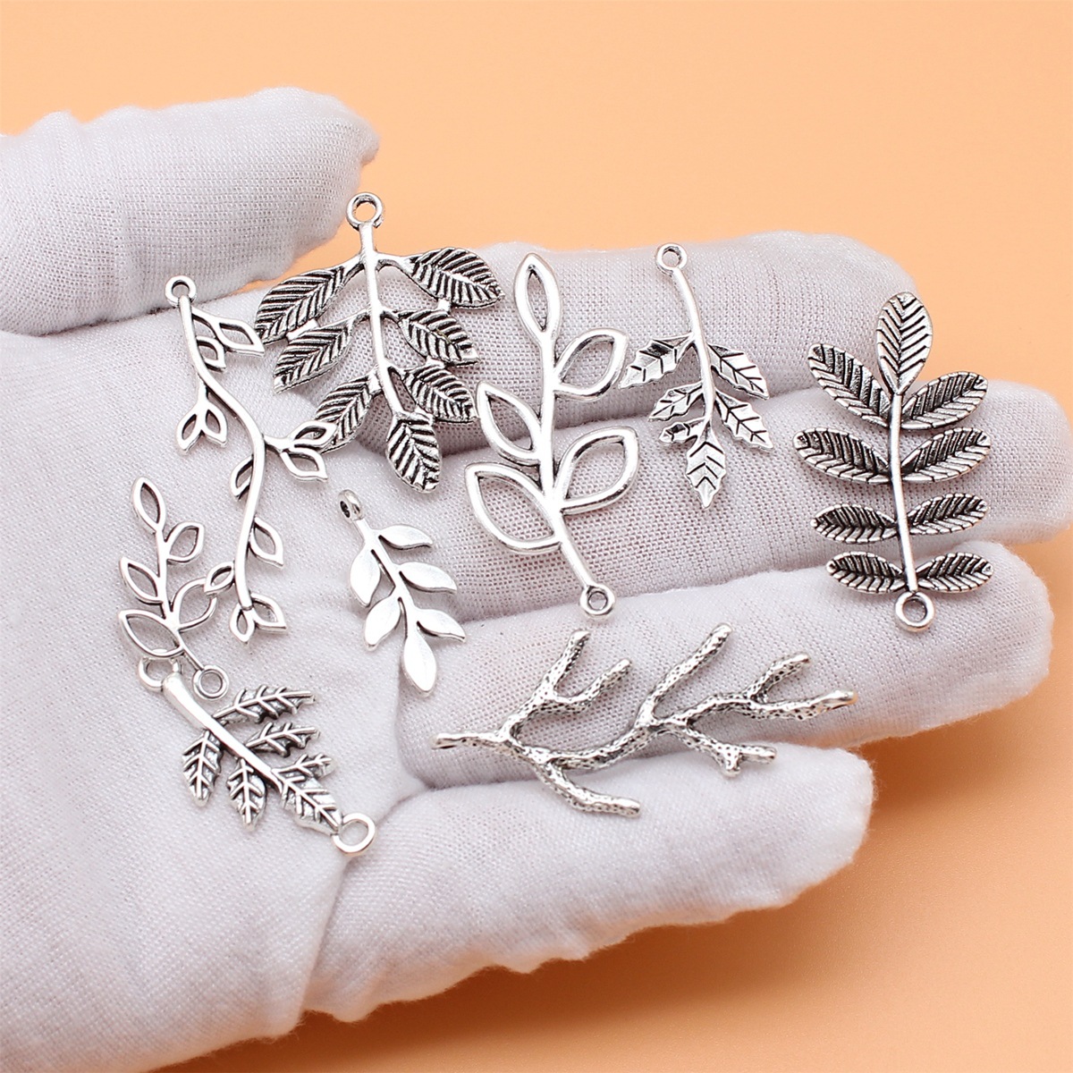 9pcs Antique Silver Color Bran - Vintage Collectible Jewelry recensione e prezzo