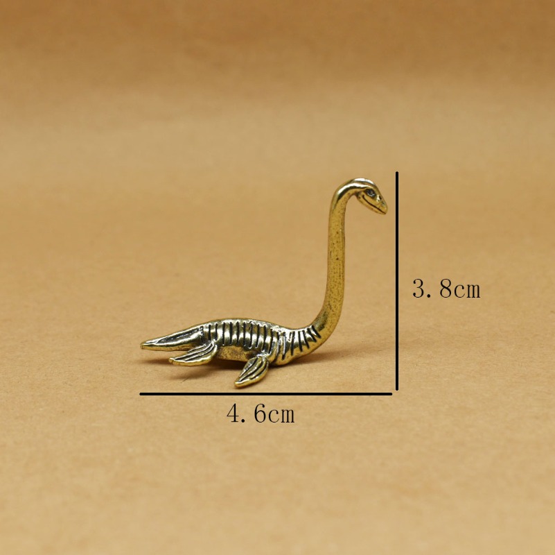 Loch Ness Monster Creature Bra - Vintage Collectible Ornaments recensione e prezzo
