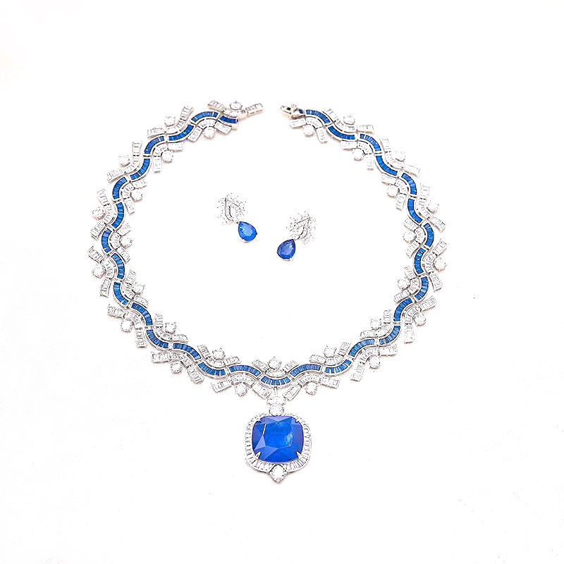 Designer Collection Style Neck - Vintage Collectible Jewelry recensione e prezzo