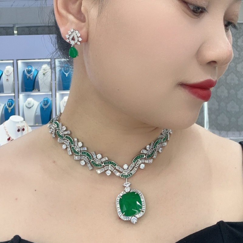 Designer Collection Style Neck - Vintage Collectible Jewelry recensione e prezzo