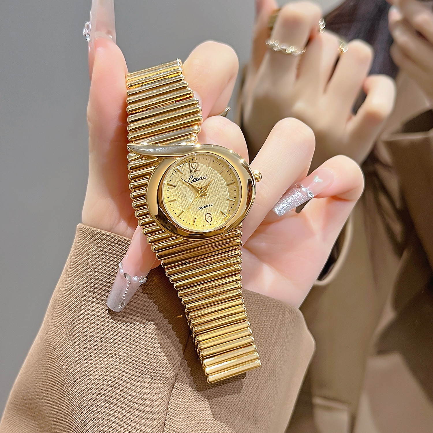 CQ527 Vintage shaped quartz wa - Vintage Watch Crystal recensione e prezzo