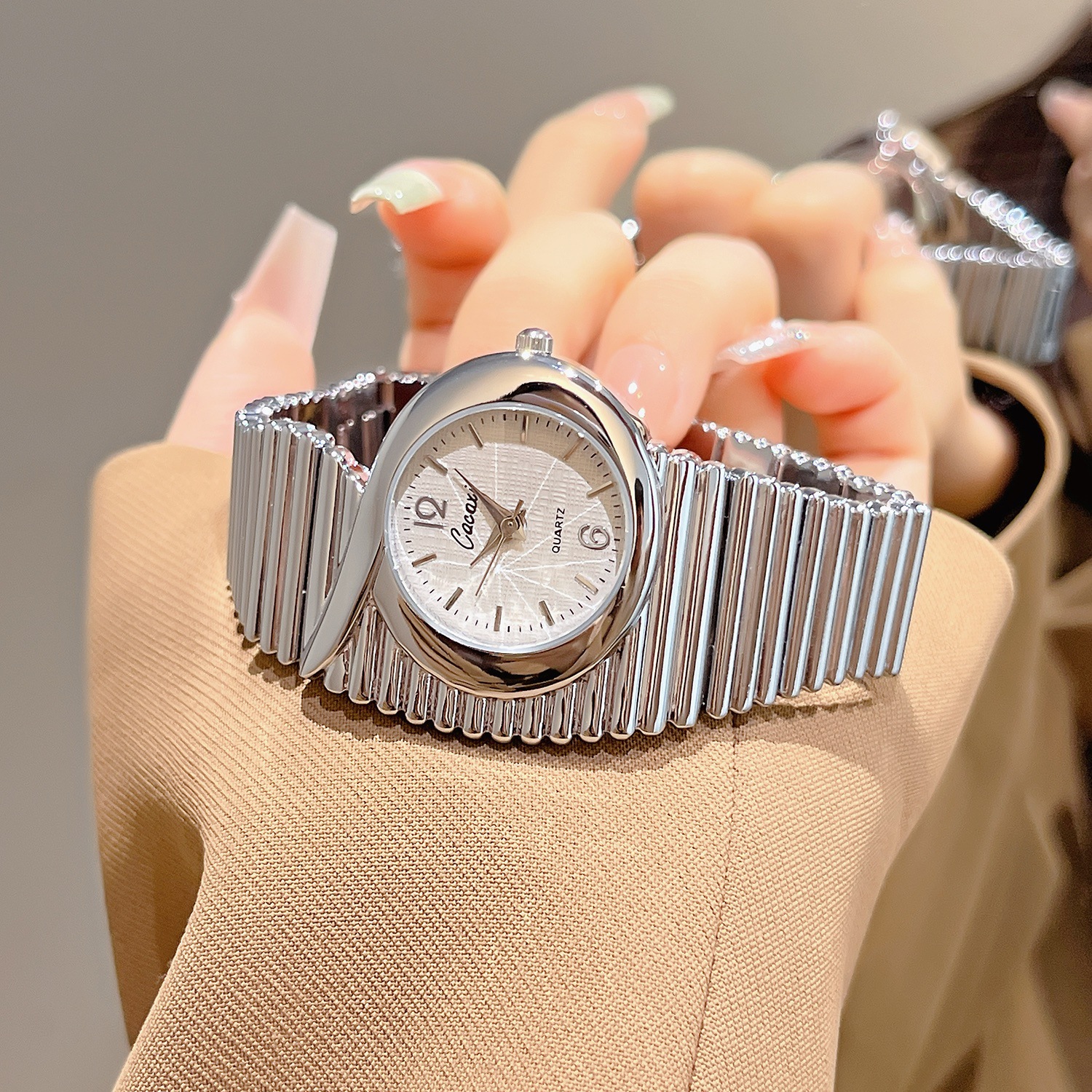 CQ527 Vintage shaped quartz wa - Vintage Watch Crystal recensione e prezzo
