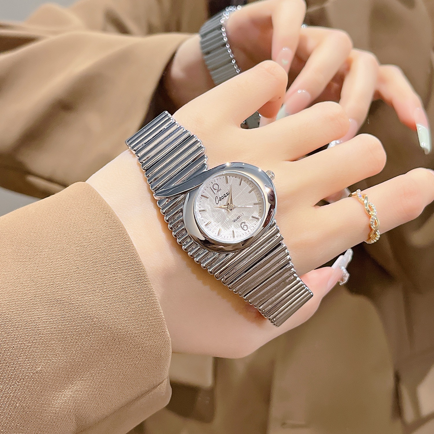 CQ527 Vintage shaped quartz wa - Vintage Watch Crystal recensione e prezzo