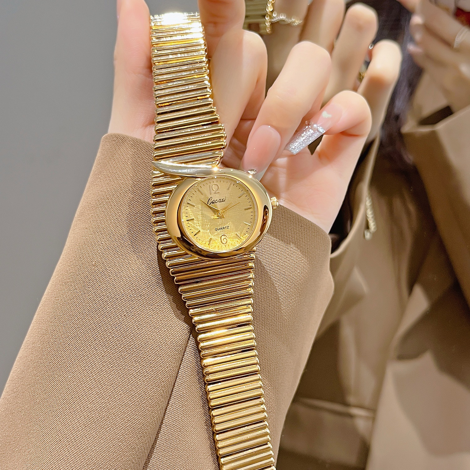 CQ527 Vintage shaped quartz wa - Vintage Watch Crystal recensione e prezzo