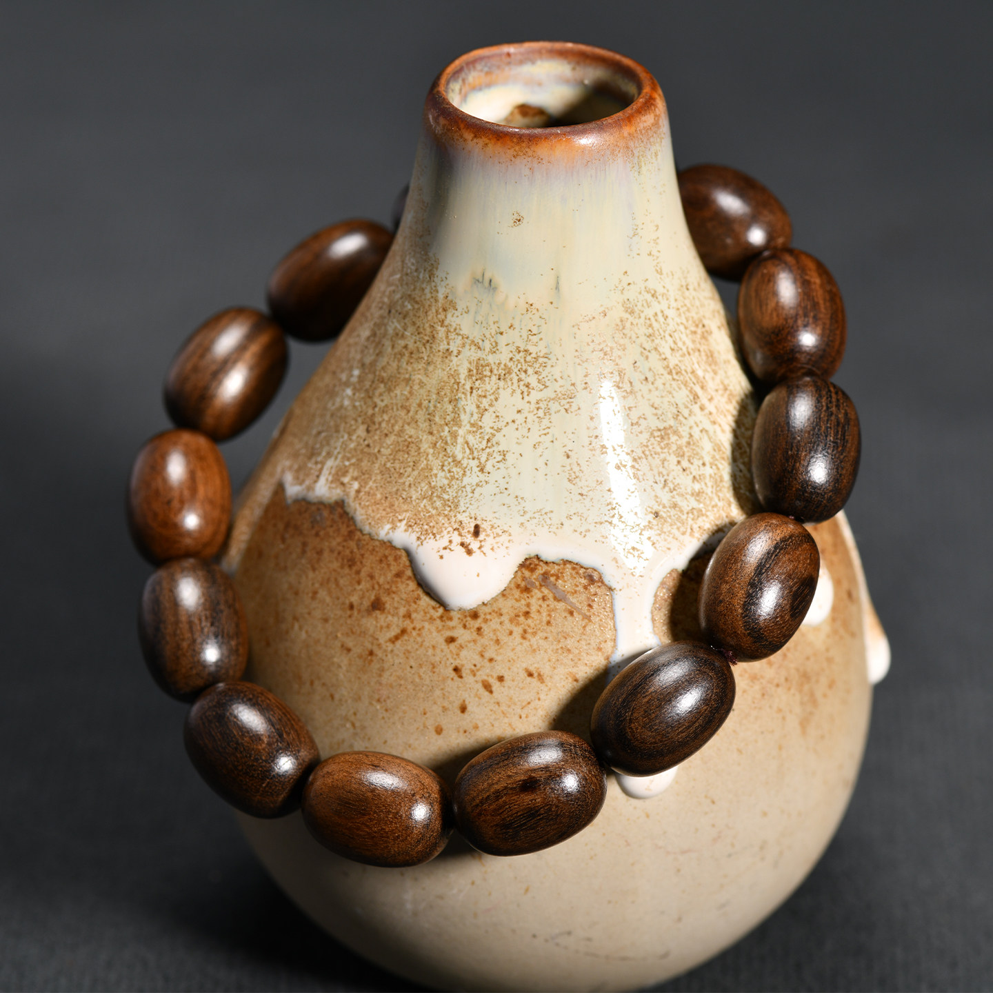 Vintage Ebony Wood Barrel Bead - Vintage Collectible Jewelry recensione e prezzo
